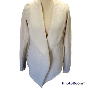 GAIAM LONG-SLEEVE FAUX SHERPA WATERFALL JACKET